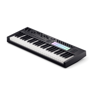 Novation Launchkey 49 [MK4] Right